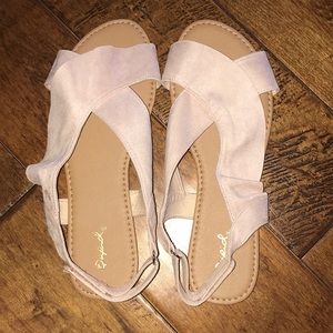 BRAND NEW Blush color sandals Qupid 10M